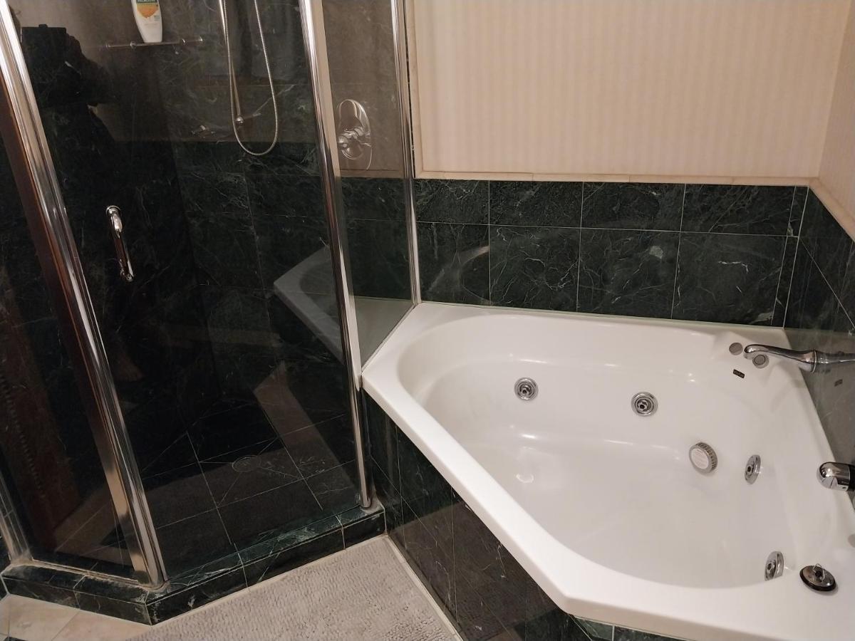 גולד קוסט Luxury Privately Owned Ocean View Studio Apartments At O4Ks Gold Tower מראה חיצוני תמונה